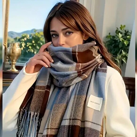 BLUE PLAID SCARF - Picture 1 of 4